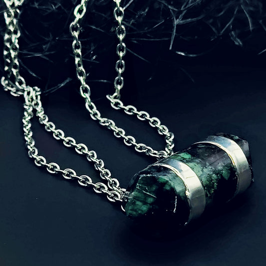 ***CLEARANCE*** Was $48.50 -NOW $37.00- Chunky Double Terminated Cylinder Necklace in Emerald, 19 inches Long